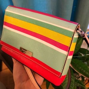 Cross shoulder Kate Spade purse